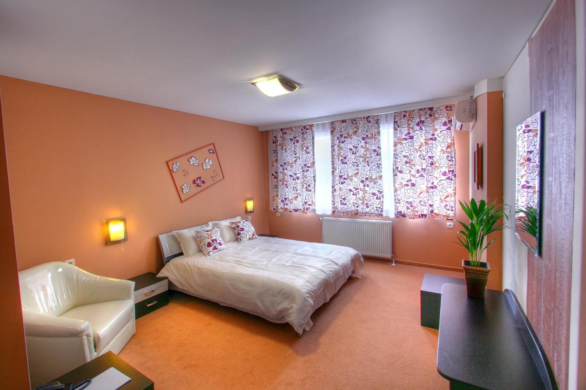 Family Hotel Mania Стара-Заґора Екстер'єр фото
